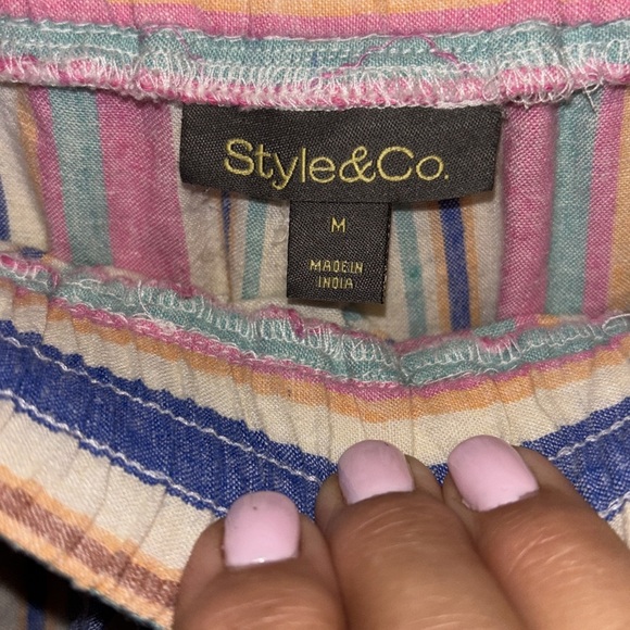 STYLE & CO BRAND MULTI COLORED STRIPED CAPRI PANTS LINEN AND MODAL
SIZE MEDIUM - Picture 11 of 11